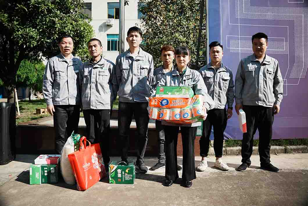积分活动第一名和幸运奖获奖者